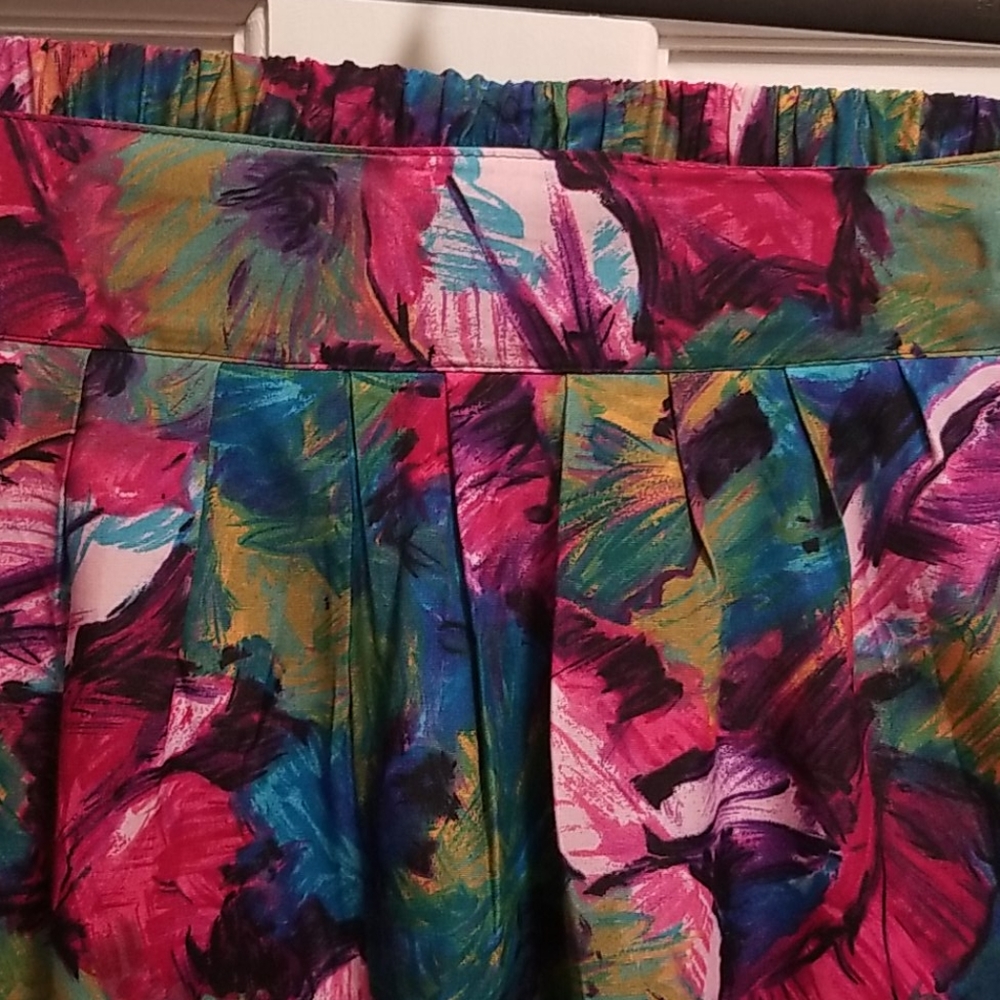 Ladies 2pc Multi Color Tank And Skort Set - image 6